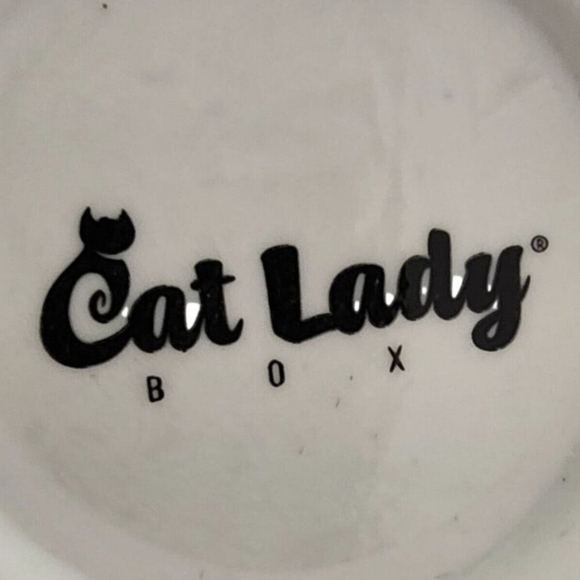 Cat Lady Box Vase - Picture 3 of 3